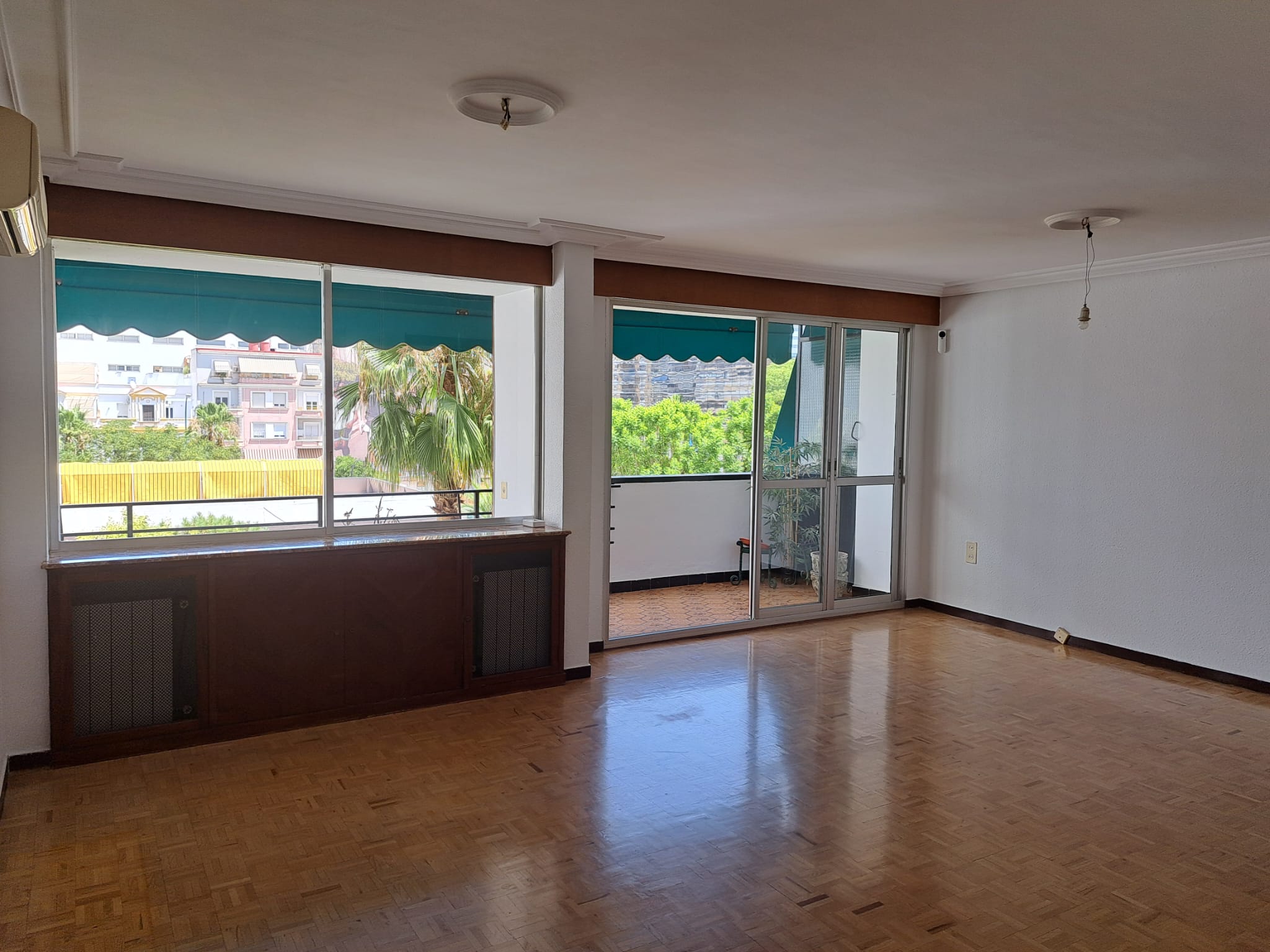 Venta-de-Piso-en-Nervion-Sevilla-41008001-56